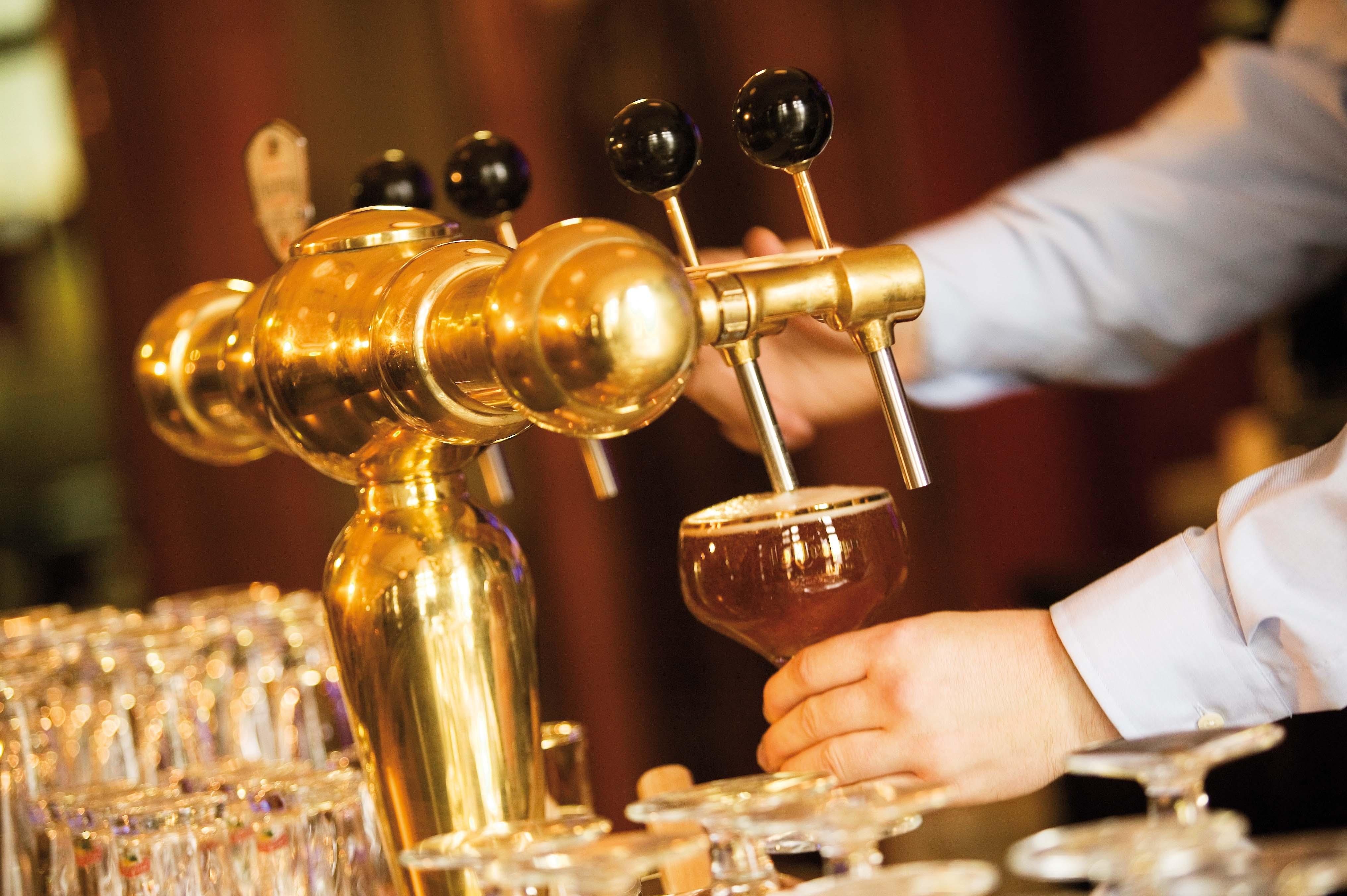 Grand Hotel Amrath Amsterdam Luaran gambar Beer tap
