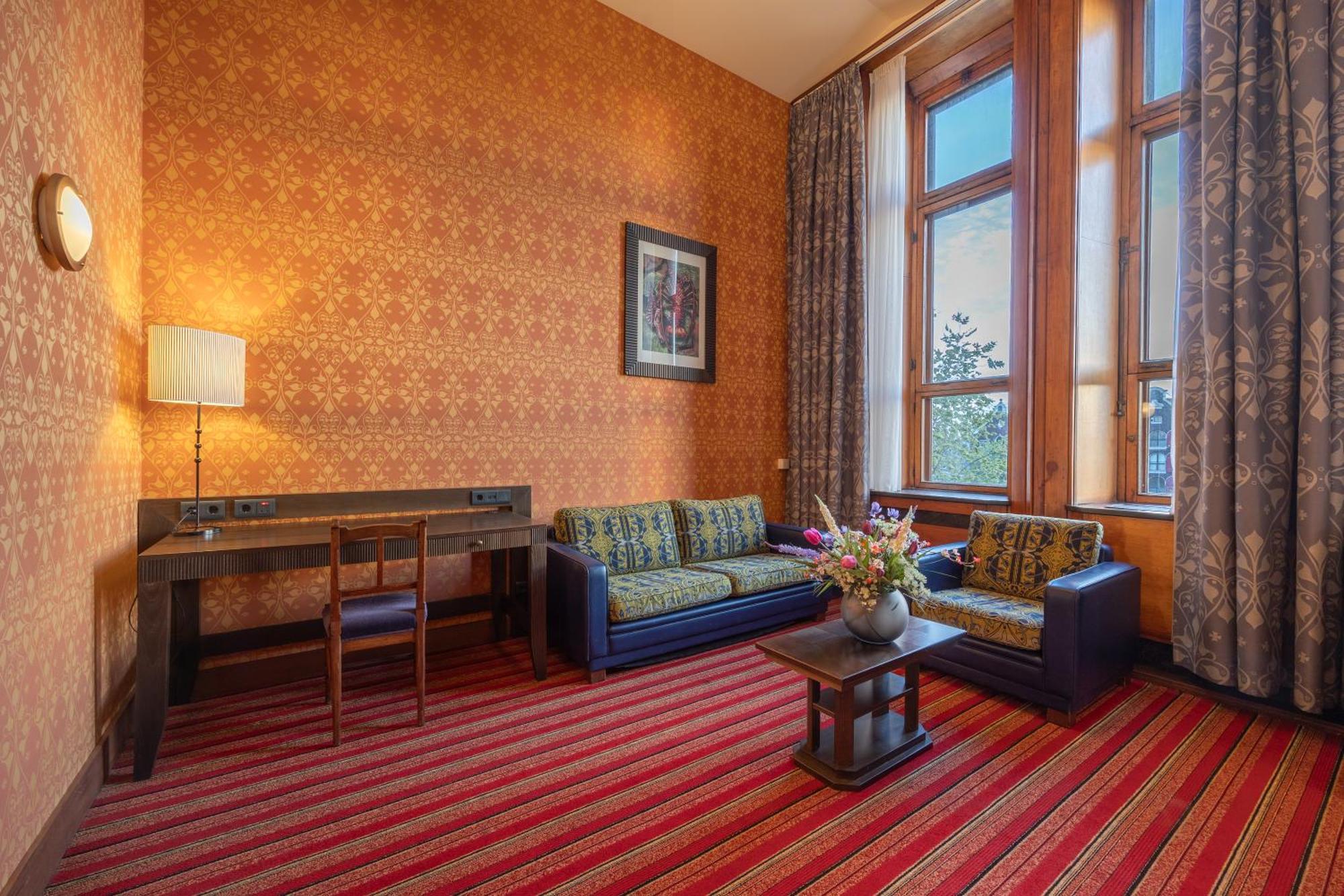 Grand Hotel Amrath Amsterdam Luaran gambar A suite at the Hotel de la Ville