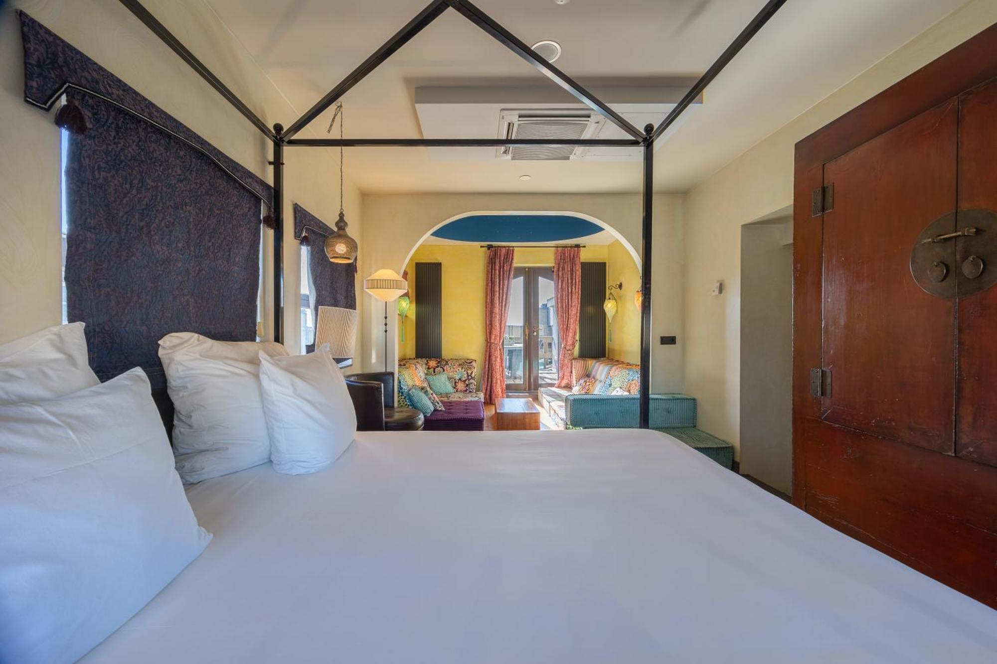 Grand Hotel Amrath Amsterdam Luaran gambar A room at the hotel